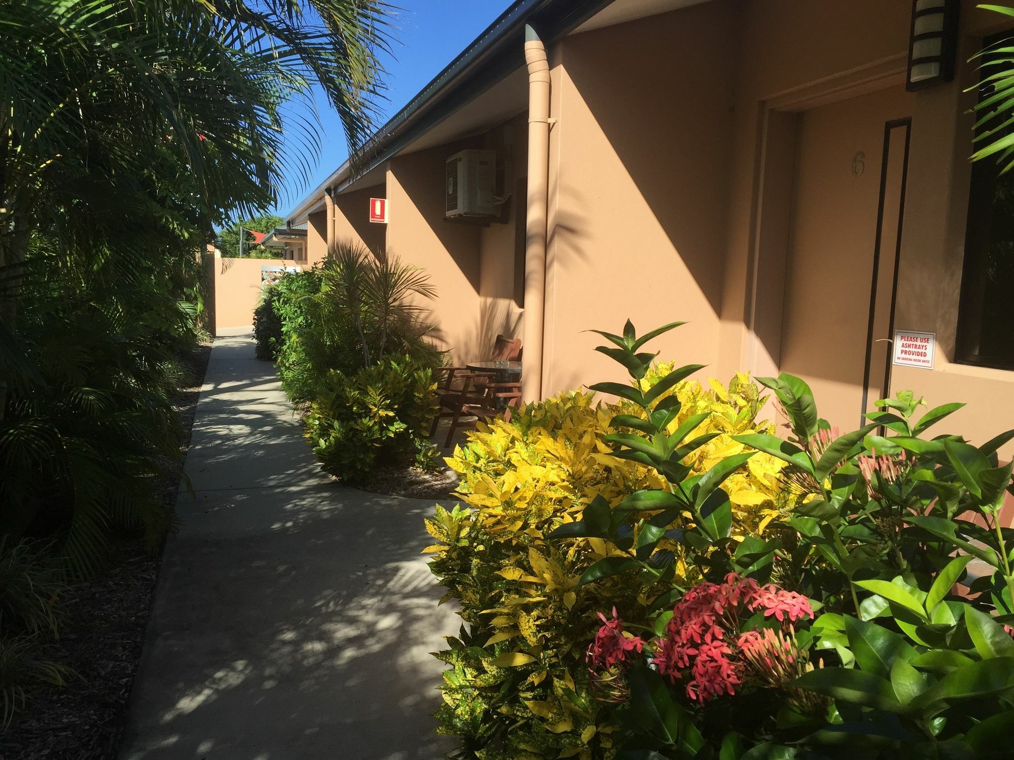 Bluewater Harbour Motel Bowen Exterior foto