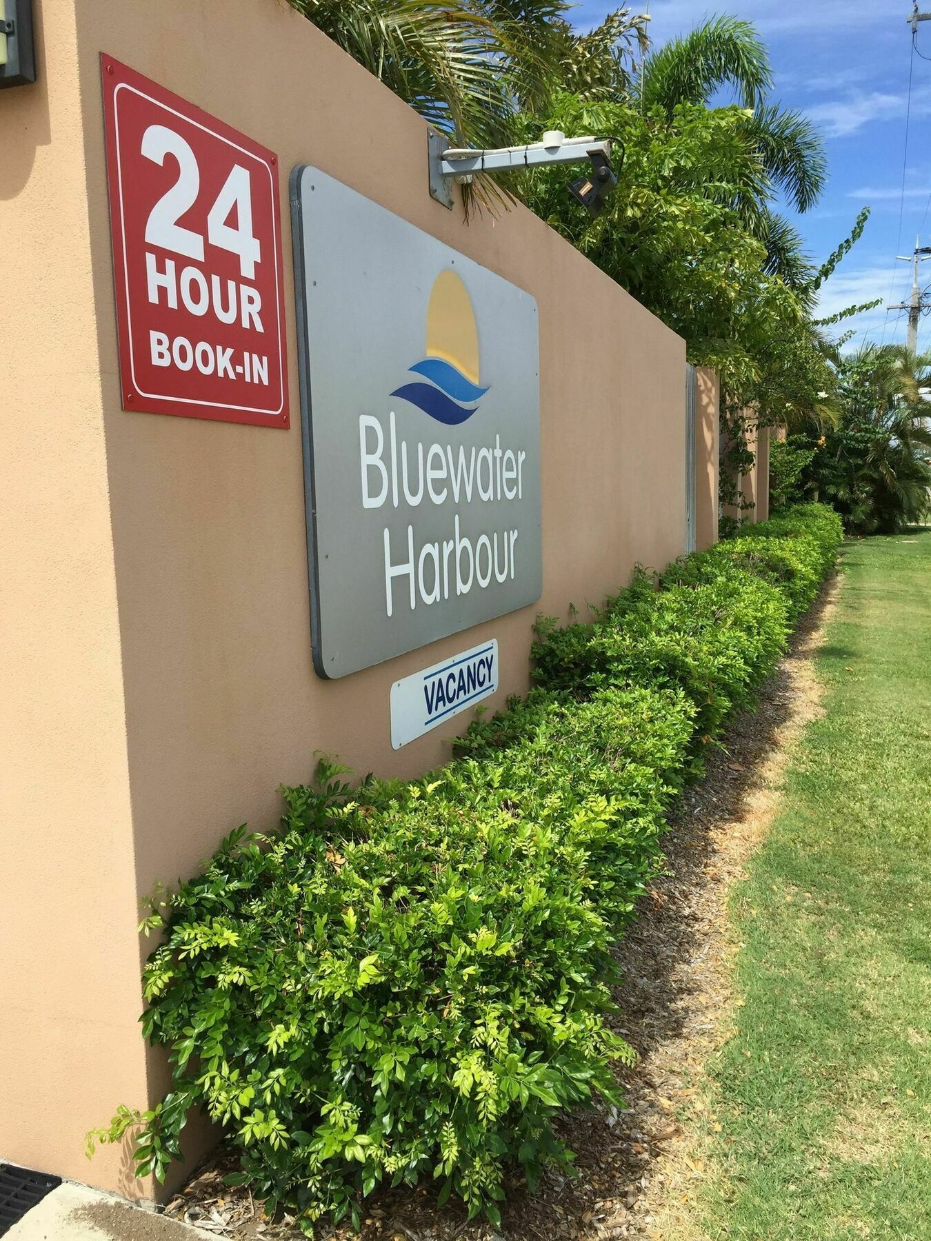 Bluewater Harbour Motel Bowen Exterior foto